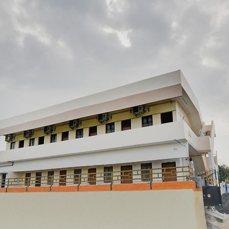Hotel O Aruthraa Residency Podanur Exterior foto